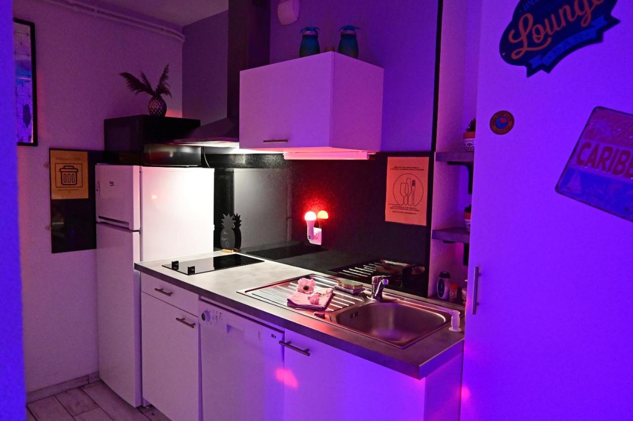 Luxe Sauna Privatif Et Grand Bain Jacuzzi A Deux A Biscarosse Plage Pour Nuit Romantique Avec Decoration Led Et Bougies บิสการ์รอส ภายนอก รูปภาพ