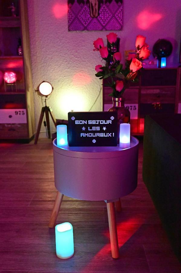 Luxe Sauna Privatif Et Grand Bain Jacuzzi A Deux A Biscarosse Plage Pour Nuit Romantique Avec Decoration Led Et Bougies บิสการ์รอส ภายนอก รูปภาพ